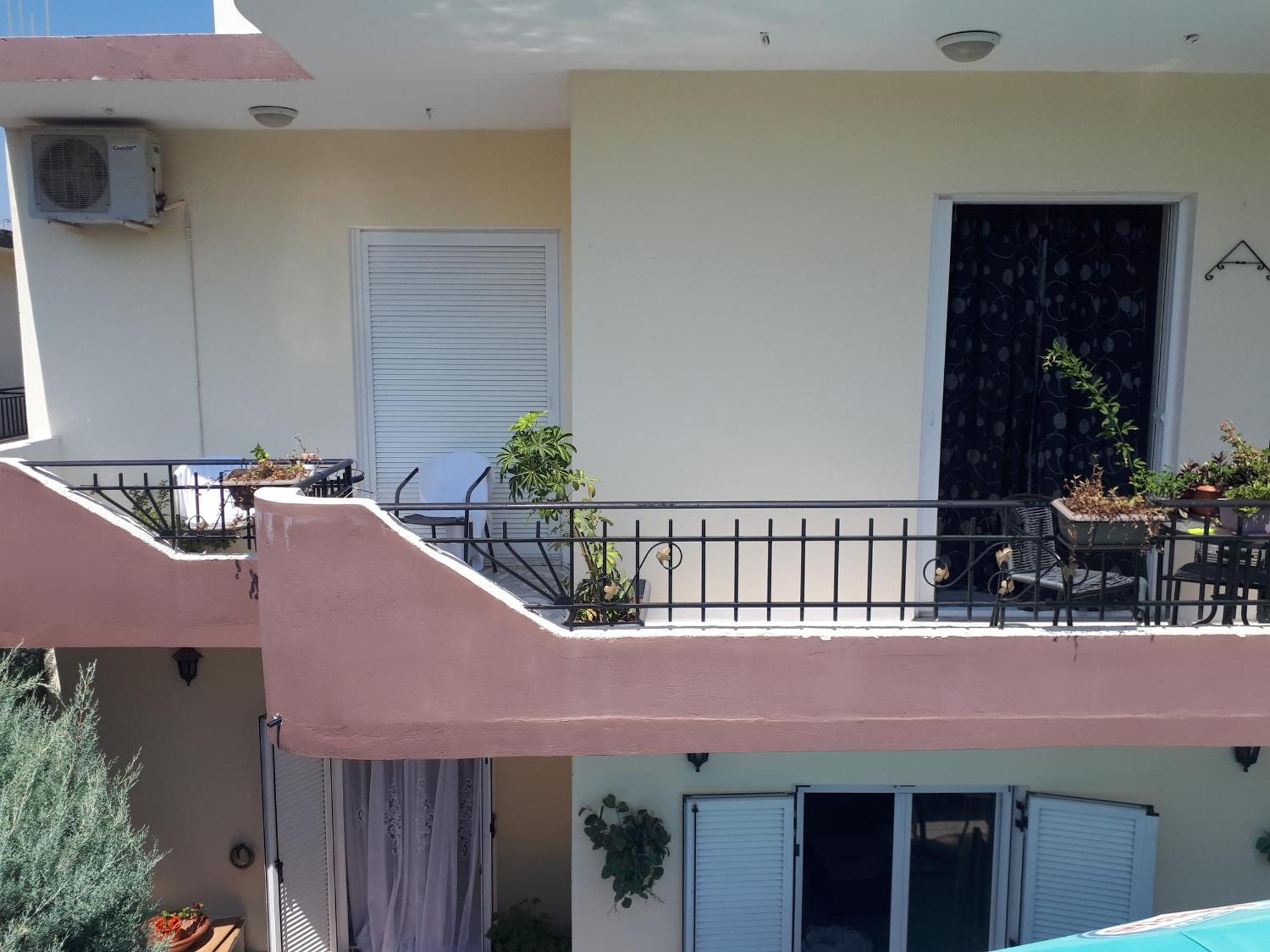 Appart hôtel Galotel Agnoudas Near The Airport Markópoulon